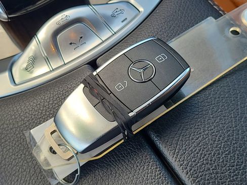 Used 2022 Mercedes-Benz C 300 4MATIC Cabriolet image 35