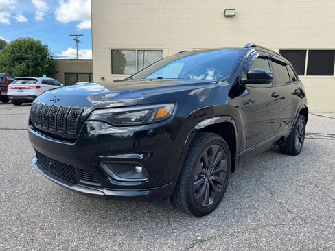Used 2019 Jeep Cherokee High Altitude AWD/4WD image 3