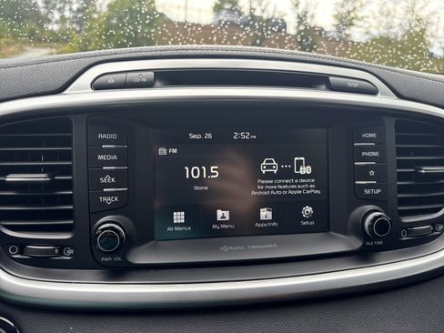 Used 2019 Kia Sorento EX image 28