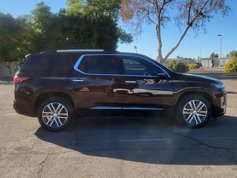 Used 2023 Chevrolet Traverse High Country image 10