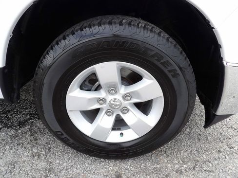 Used 2022 RAM 1500 Classic SLT image 52