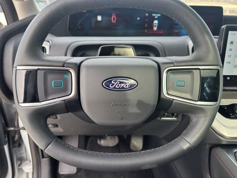 Used 2025 Ford Expedition Max Active image 13