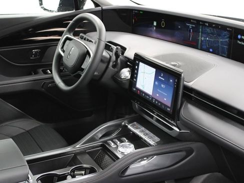 New 2026 Lincoln Nautilus Reserve w/ Jet Appearance Package image 30