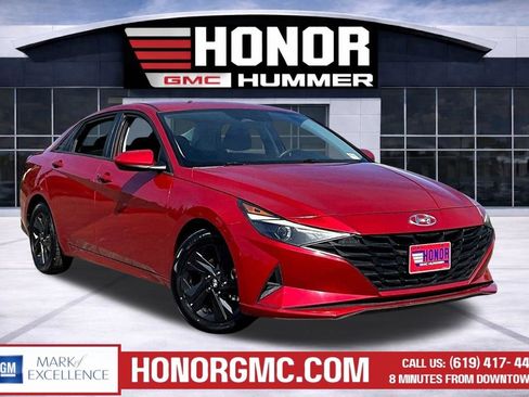 Used 2022 Hyundai Elantra SEL FWD image 1