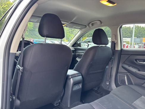 Used 2025 Nissan Sentra SR FWD image 24
