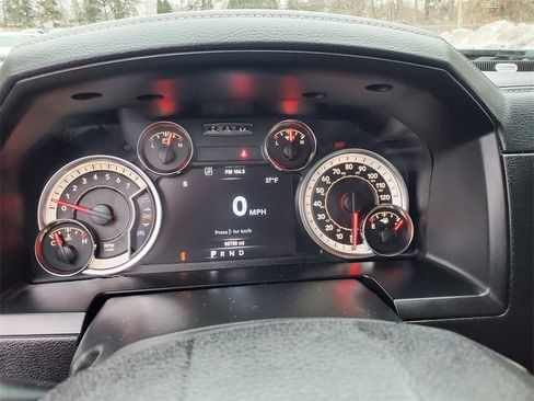 Used 2018 RAM 1500 Laramie w/ Convenience Group image 15