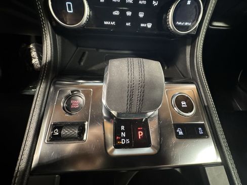 Used 2025 Jaguar F-PACE R-Dynamic S image 28