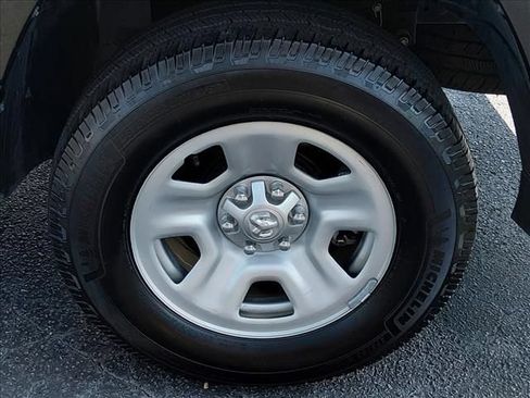 Used 2023 RAM 1500 Tradesman AWD/4WD image 17