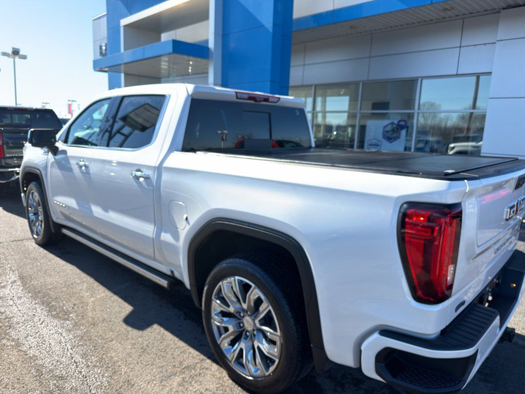 Used 2023 GMC Sierra 1500 Denali w/ Denali Reserve Package AWD/4WD image 9
