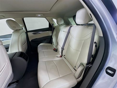 Used 2020 Cadillac XT5 Premium Luxury image 25