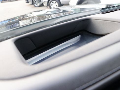 Used 2024 BMW 740i xDrive image 66