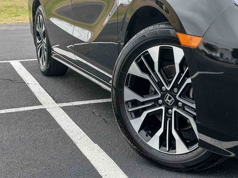 Certified 2025 Honda Odyssey Elite image 3