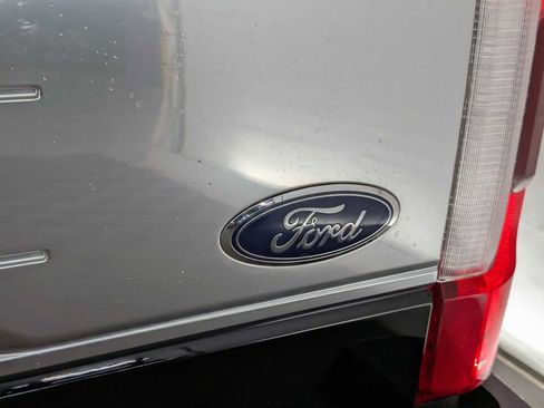 Used 2017 Ford F350 Platinum image 12