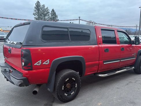 Used 2006 Chevrolet Silverado 2500 LT w/ Heavy-Duty Power Package image 3