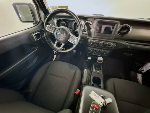 Used 2020 Jeep Gladiator Sport w/ Quick Order Package 23S AWD/4WD image 9