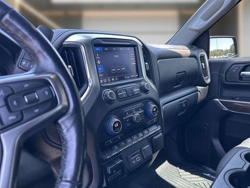 Used 2020 Chevrolet Silverado 1500 LT w/ All-Star Edition image 9