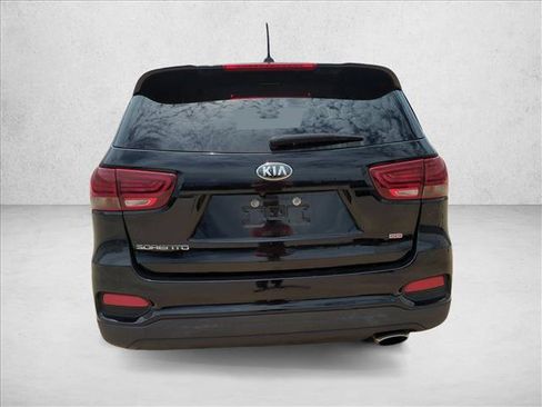 Used 2019 Kia Sorento FWD image 6