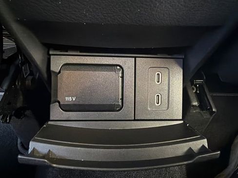 Used 2025 Mercedes-Benz GLA 250 4MATIC image 18