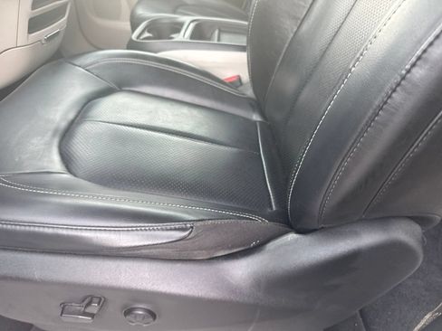 Used 2021 Chrysler Voyager Lxi FWD image 11