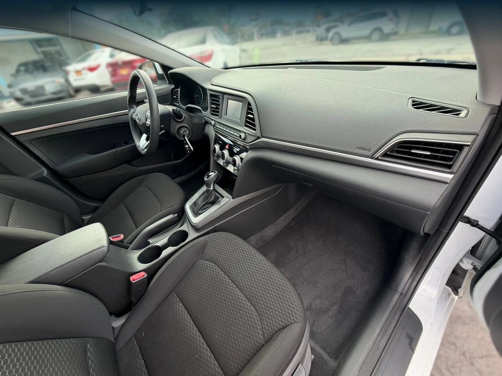 Used 2019 Hyundai Elantra SE w/ Cargo Package FWD image 16