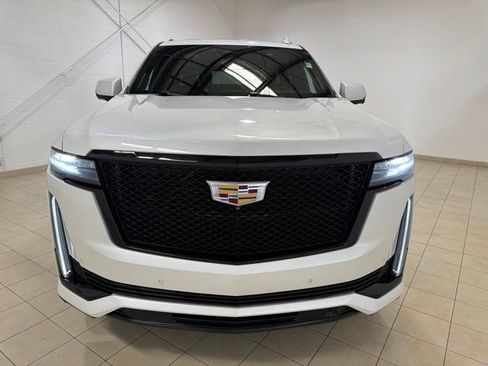 Used 2021 Cadillac Escalade Sport Platinum w/ Heavy-Duty Trailer Package AWD/4WD image 9