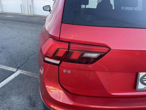 Used 2022 Volkswagen Tiguan SE image 20