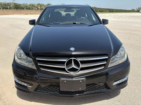 Used 2014 Mercedes-Benz C 250 Sedan image 4