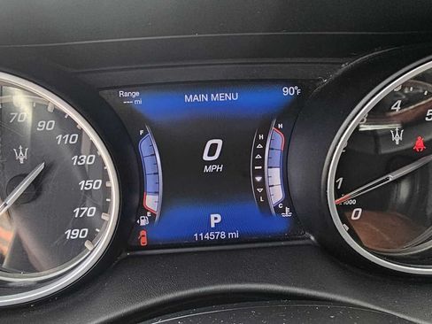 Used 2017 Maserati Levante w/ Luxury Package AWD/4WD image 12