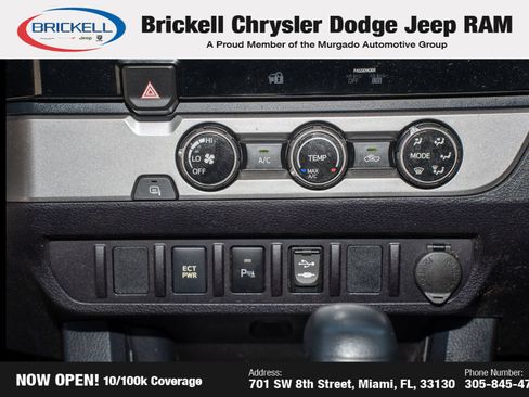 Used 2017 Toyota Tacoma SR5 RWD image 20