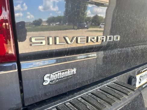 Used 2022 Chevrolet Silverado 1500 Custom AWD/4WD image 43