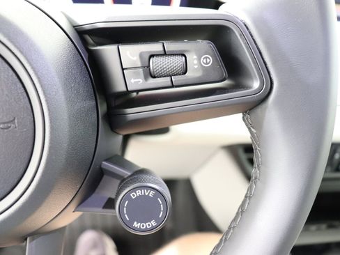 Used 2024 Porsche Macan 4 Electric image 19