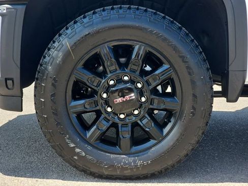 New 2026 GMC Sierra 2500 AT4 w/ AT4 Premium Plus Package AWD/4WD image 19