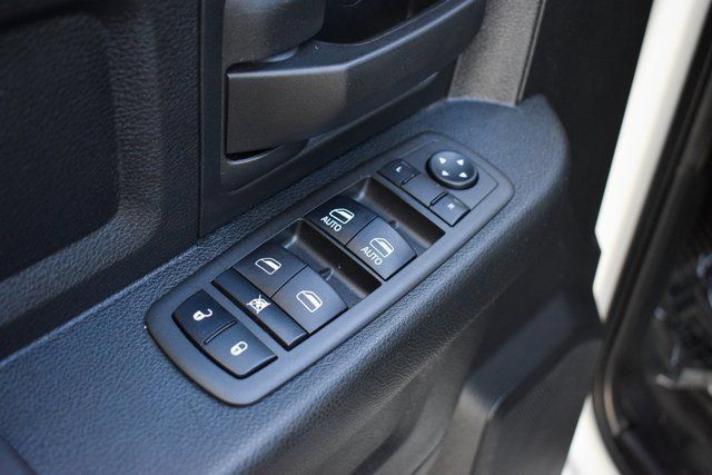 Used 2022 RAM 5500 Tradesman w/ Chrome Appearance Group RWD image 11