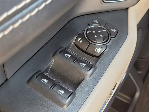 Used 2022 Ford Expedition Platinum image 29