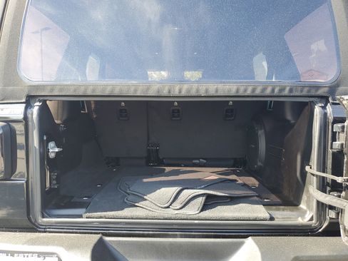 Used 2024 Jeep Wrangler Sport S image 7