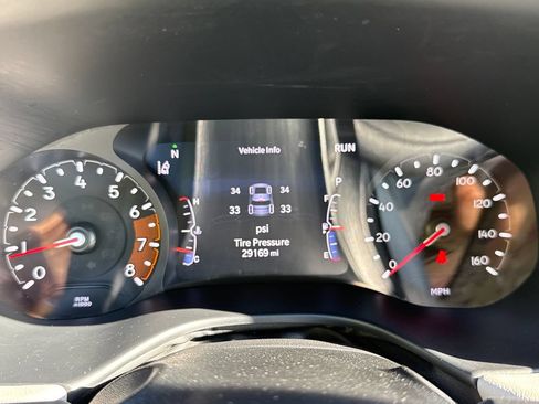 Used 2025 Jeep Compass Limited AWD/4WD image 13
