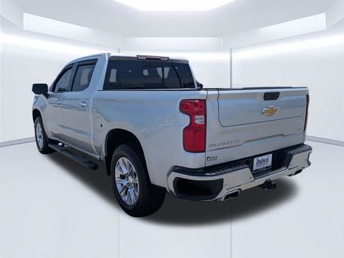 Used 2021 Chevrolet Silverado 1500 LTZ w/ LTZ Premium Package AWD/4WD image 7