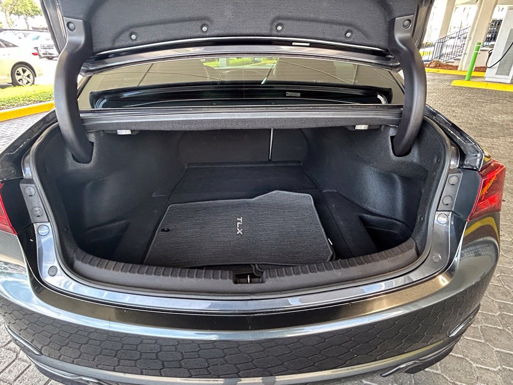 Used 2015 Acura TLX w/ Technology Package FWD image 30
