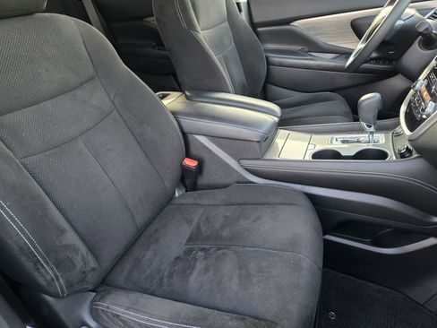 Used 2015 Nissan Murano S image 7