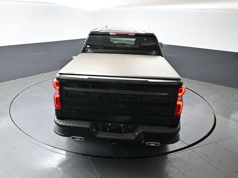 Used 2024 Chevrolet Silverado 1500 LT Trail Boss w/ LPO, Dark Essentials Package AWD/4WD image 23