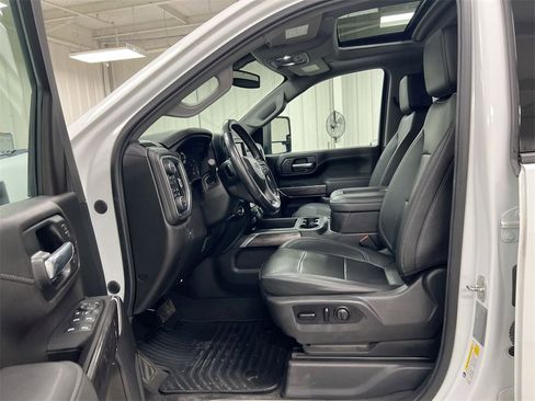 Used 2021 Chevrolet Silverado 2500 LTZ w/ LTZ Plus Package image 19