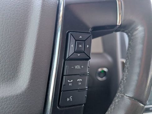 Used 2015 Lincoln Navigator L 4WD image 19