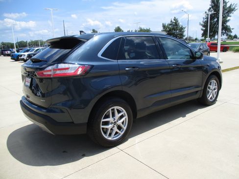 Used 2024 Ford Edge SEL w/ Convenience Package AWD/4WD image 7