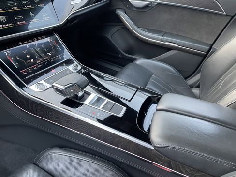 Certified 2021 Audi A8 L 4.0T w/ Executive Plus Package image 9