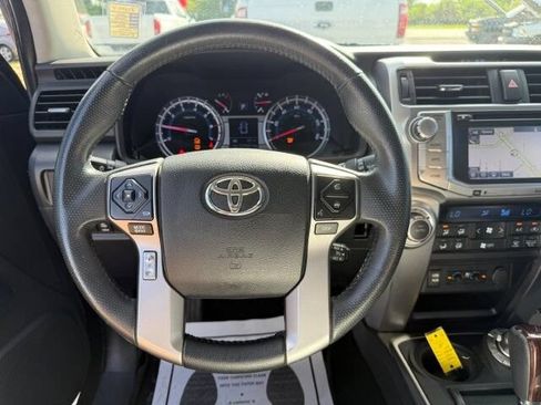 Used 2018 Toyota 4Runner Limited AWD/4WD image 19