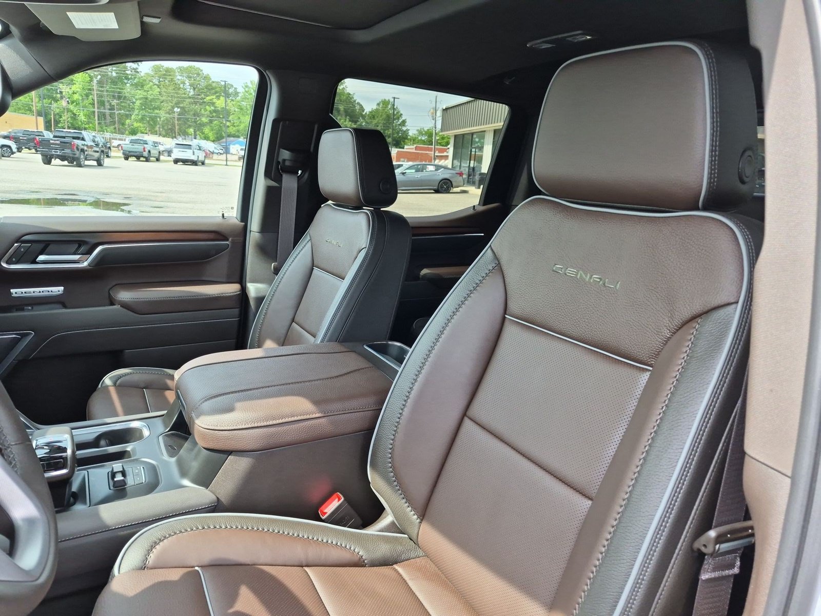 Certified 2026 GMC Sierra 1500 Denali w/ Denali Reserve Package AWD/4WD image 20