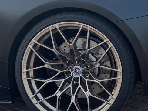 Used 2022 BMW M4 xDrive Competition AWD/4WD image 12