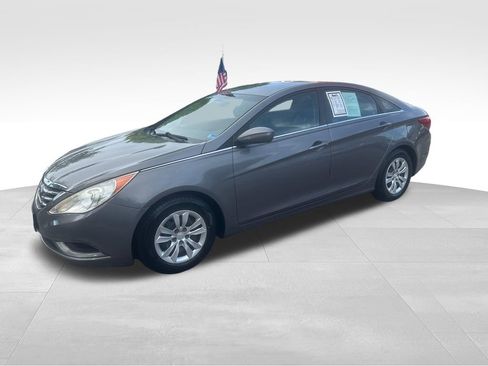 Used 2011 Hyundai Sonata GLS FWD image 3