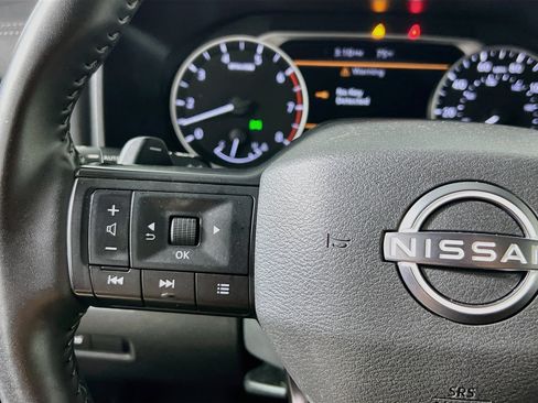 Used 2025 Nissan Rogue SV FWD image 18