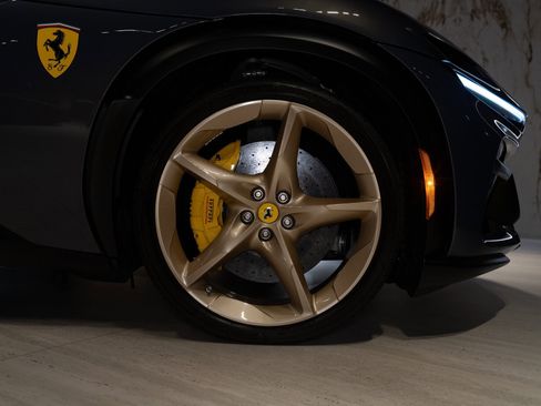 Used 2025 Ferrari Purosangue AWD/4WD image 28